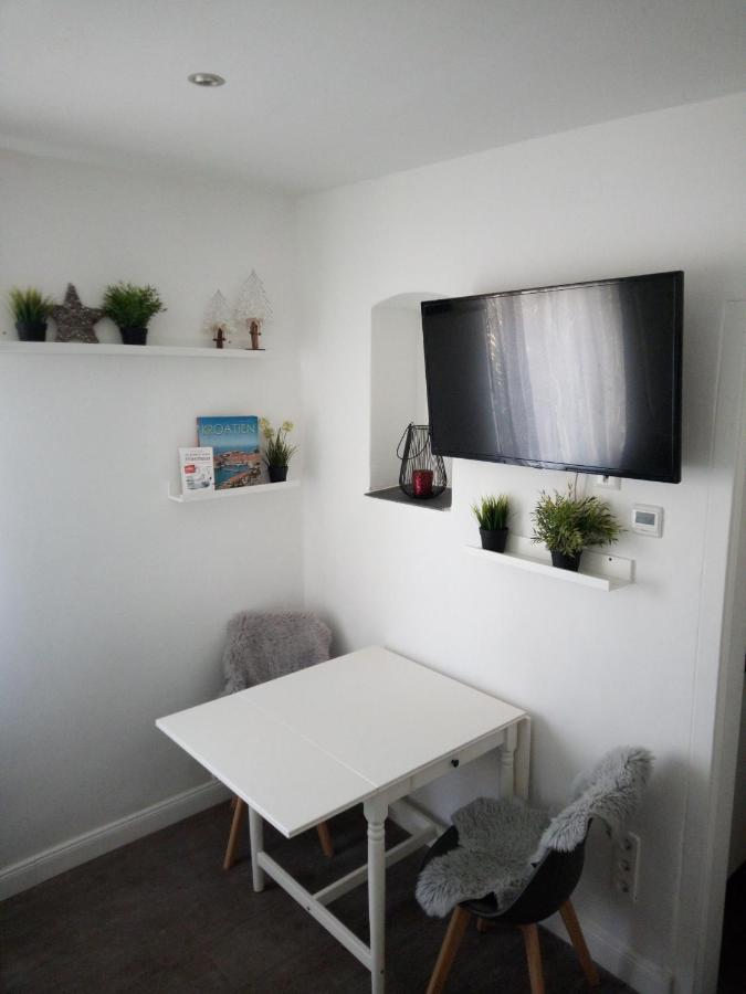 Gemuetliche 1 Zimmer Ferienwohnung Лудвигсбург Екстериор снимка